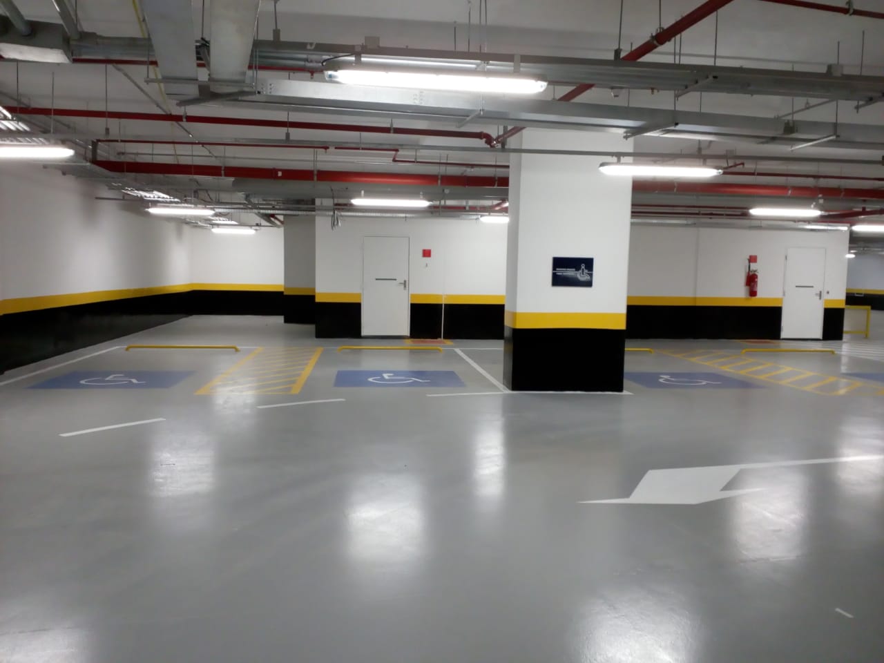 ESTACIONAMENTO 3.jpg